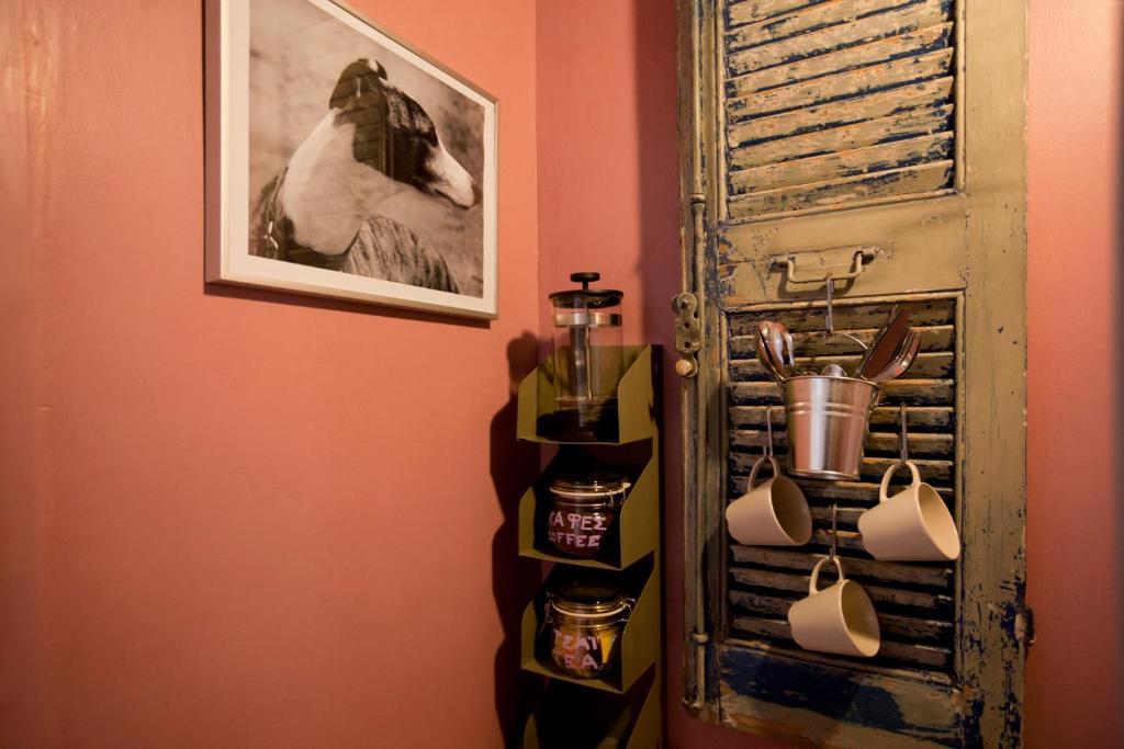Alice Inn Athens Atenas Quarto foto
